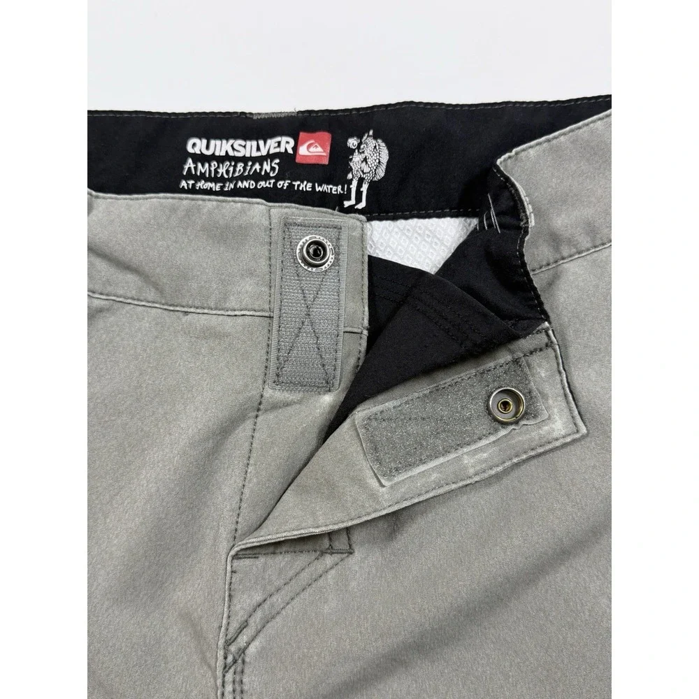Quiksilver Amphibian Shorts Mens 30 Gray 4-Way Stretch Hybrid Boardshorts